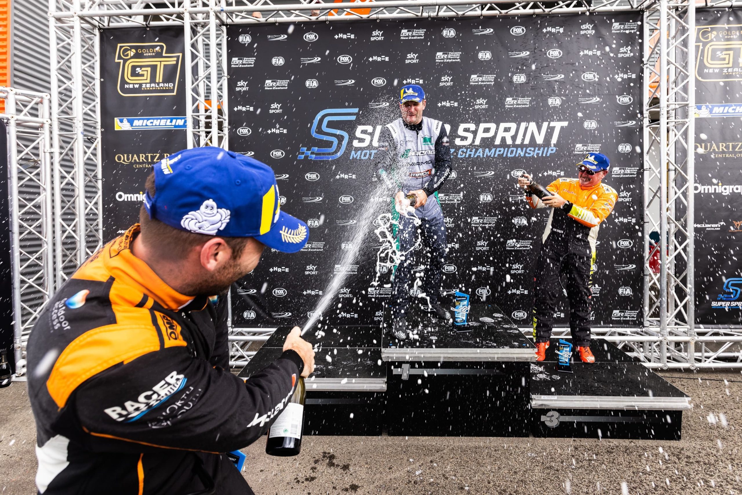 Manson and McFarlane take respective class wins in GT New Zealand ...