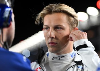 LAS VEGAS, NEVADA - NOVEMBER 23: Liam Lawson of New Zealand and Visa Cash App RB looks on from the grid during the F1 Grand Prix of Las Vegas at Las Vegas Strip Circuit on November 23, 2024 in Las Vegas, Nevada. (Photo by Rudy Carezzevoli/Getty Images) // Getty Images / Red Bull Content Pool // SI202411240431 // Usage for editorial use only //