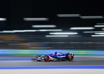 LUSAIL CITY, QATAR - NOVEMBER 29: Liam Lawson of New Zealand driving the (30) Visa Cash App RB VCARB 01 on track during practice ahead of the F1 Grand Prix of Qatar at Lusail International Circuit on November 29, 2024 in Lusail City, Qatar. (Photo by Clive Mason/Getty Images) // Getty Images / Red Bull Content Pool // SI202411291269 // Usage for editorial use only //