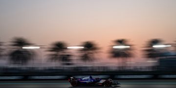 ABU DHABI, UNITED ARAB EMIRATES - DECEMBER 06: Liam Lawson of New Zealand driving the (30) Visa Cash App RB VCARB 01 on track during practice ahead of the F1 Grand Prix of Abu Dhabi at Yas Marina Circuit on December 06, 2024 in Abu Dhabi, United Arab Emirates. (Photo by Rudy Carezzevoli/Getty Images) // Getty Images / Red Bull Content Pool // SI202412060788 // Usage for editorial use only //