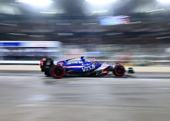 ABU DHABI, UNITED ARAB EMIRATES - DECEMBER 07: Liam Lawson of New Zealand driving the (30) Visa Cash App RB VCARB 01 in the Pitlane during qualifying ahead of the F1 Grand Prix of Abu Dhabi at Yas Marina Circuit on December 07, 2024 in Abu Dhabi, United Arab Emirates. (Photo by Rudy Carezzevoli/Getty Images) // Getty Images / Red Bull Content Pool // SI202412070182 // Usage for editorial use only //